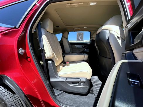 Used 2025 Acura MDX SH-AWD w/ Technology Package image 18