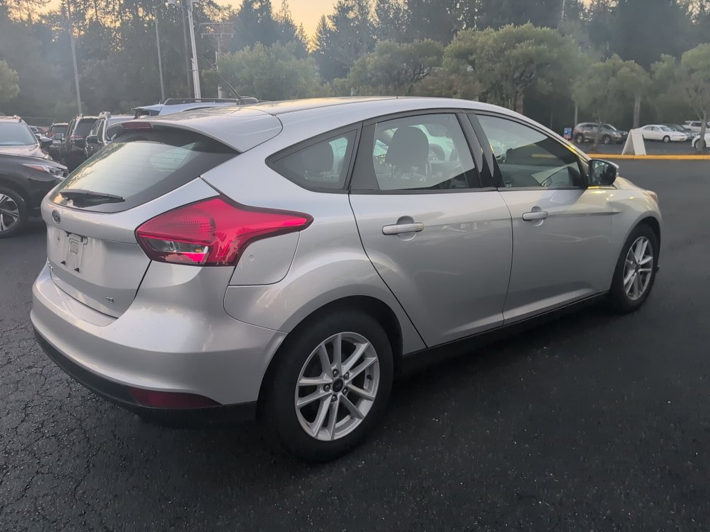 Used 2017 Ford Focus SE FWD image 5