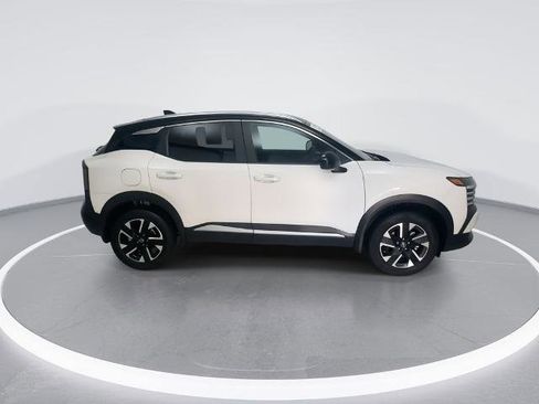 Certified 2025 Nissan Kicks SV w/ SV Premium Package AWD/4WD image 2