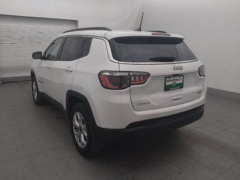 Used 2025 Jeep Compass Latitude AWD/4WD image 5