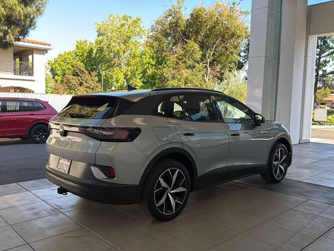 Certified 2023 Volkswagen ID.4 Pro S AWD/4WD image 5