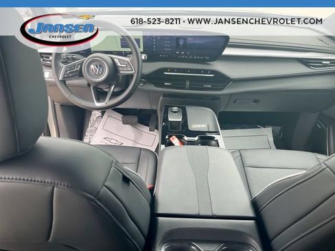 Used 2025 Buick Enclave Preferred AWD/4WD image 20