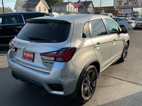 Used 2026 Mitsubishi Outlander Sport SE AWD/4WD image 4