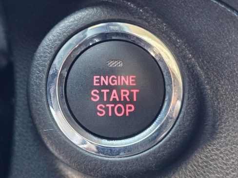 Used 2022 Subaru Ascent Limited w/ Technology Package image 19