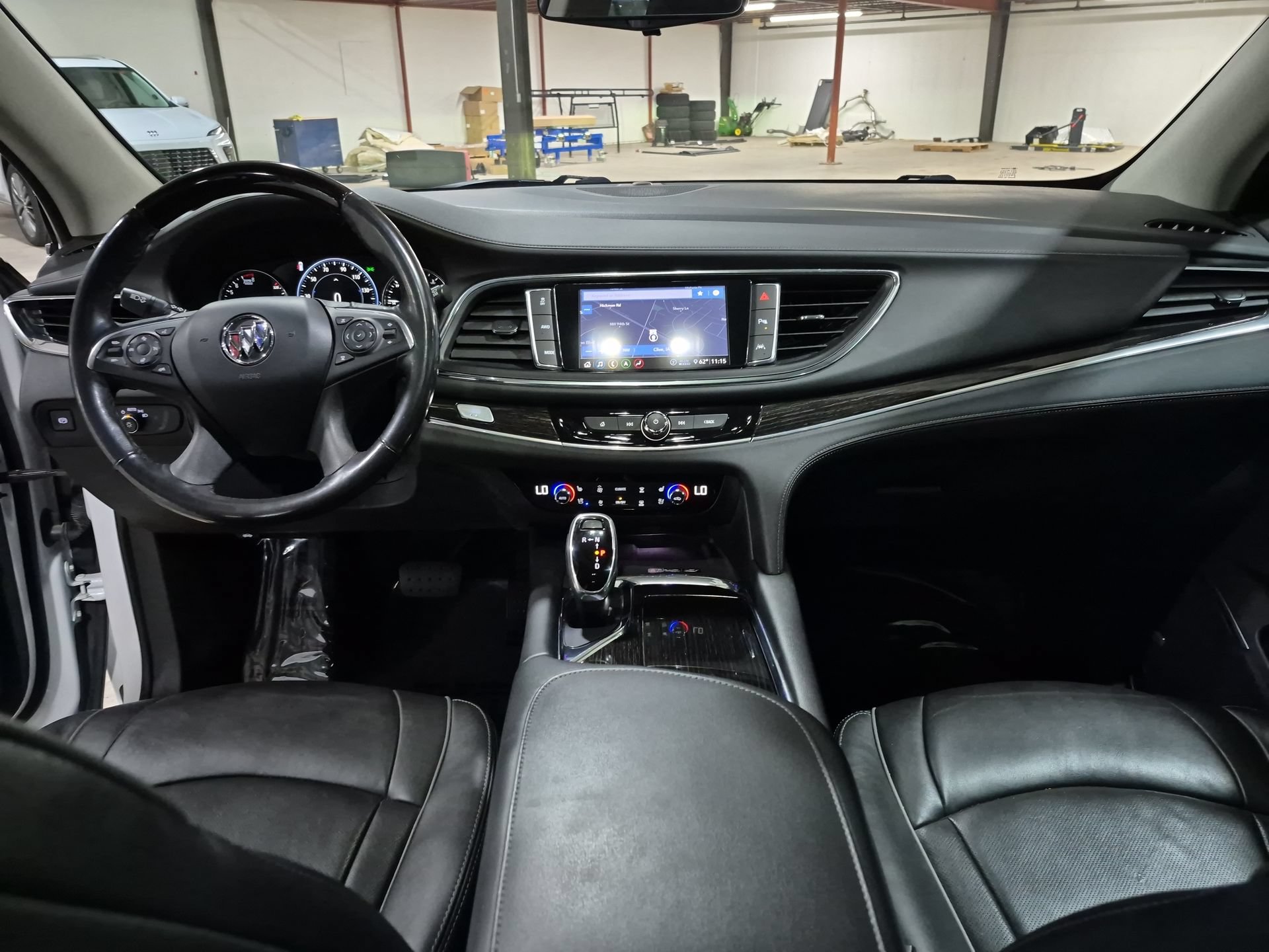 Used 2020 Buick Enclave Avenir w/ Avenir Technology Package AWD/4WD image 22