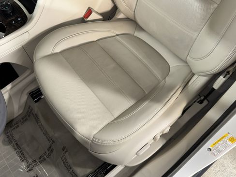 Used 2022 GMC Acadia Denali w/ Denali Ultimate Package image 36