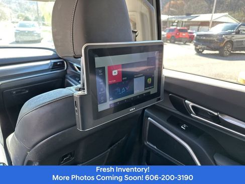 Used 2023 Kia Telluride LX image 12