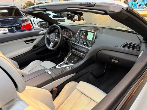 Used 2014 BMW M6 Convertible image 33