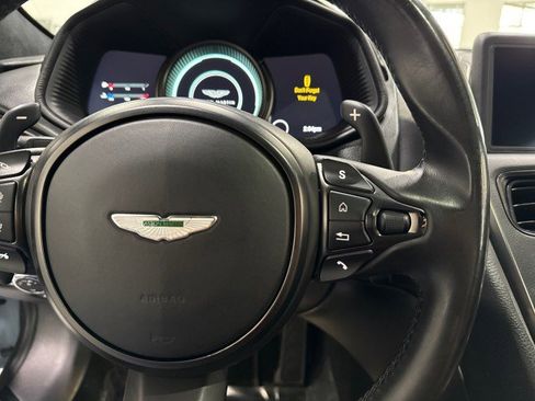 Used 2019 Aston Martin DB11 Coupe image 67