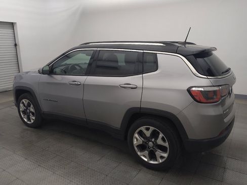 Used 2018 Jeep Compass Limited AWD/4WD image 3