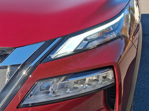 Certified 2023 Nissan Rogue SV image 9