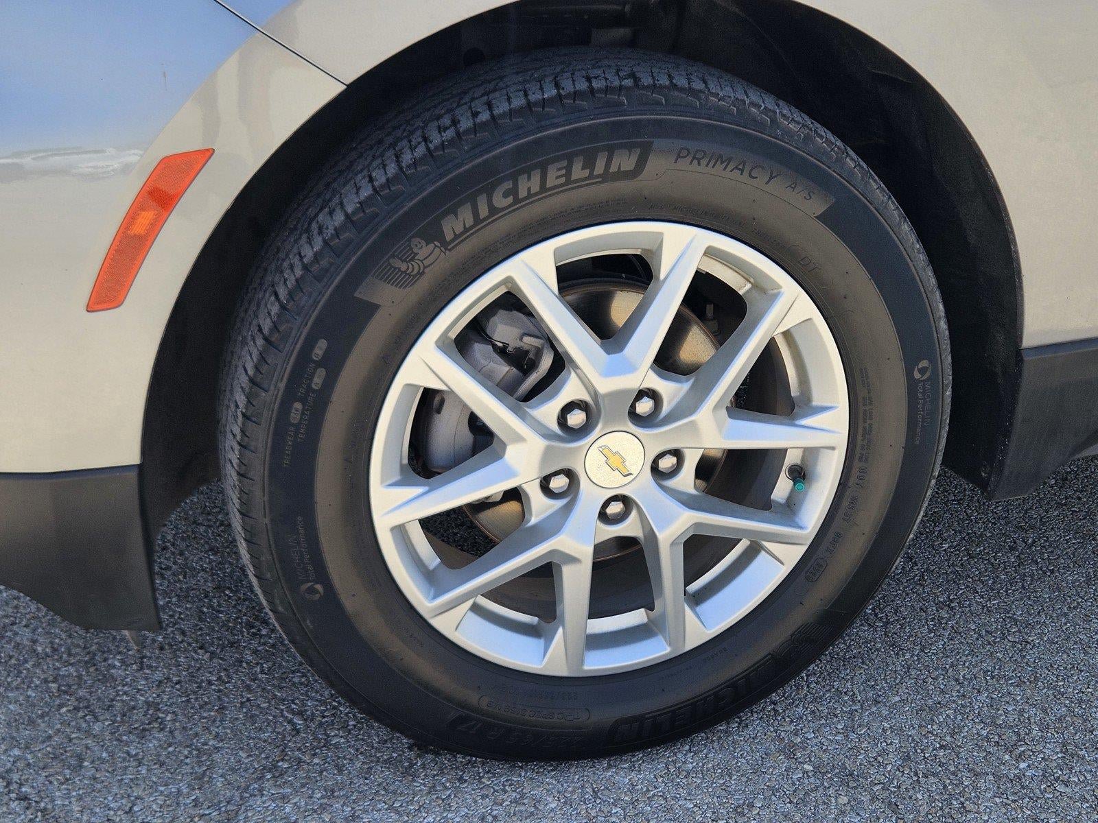 Used 2024 Chevrolet Equinox LS w/ LS Convenience Package FWD image 9