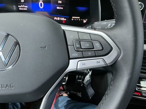 Used 2025 Volkswagen Jetta Sport image 18