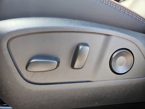 New 2026 Chevrolet Traverse High Country image 14