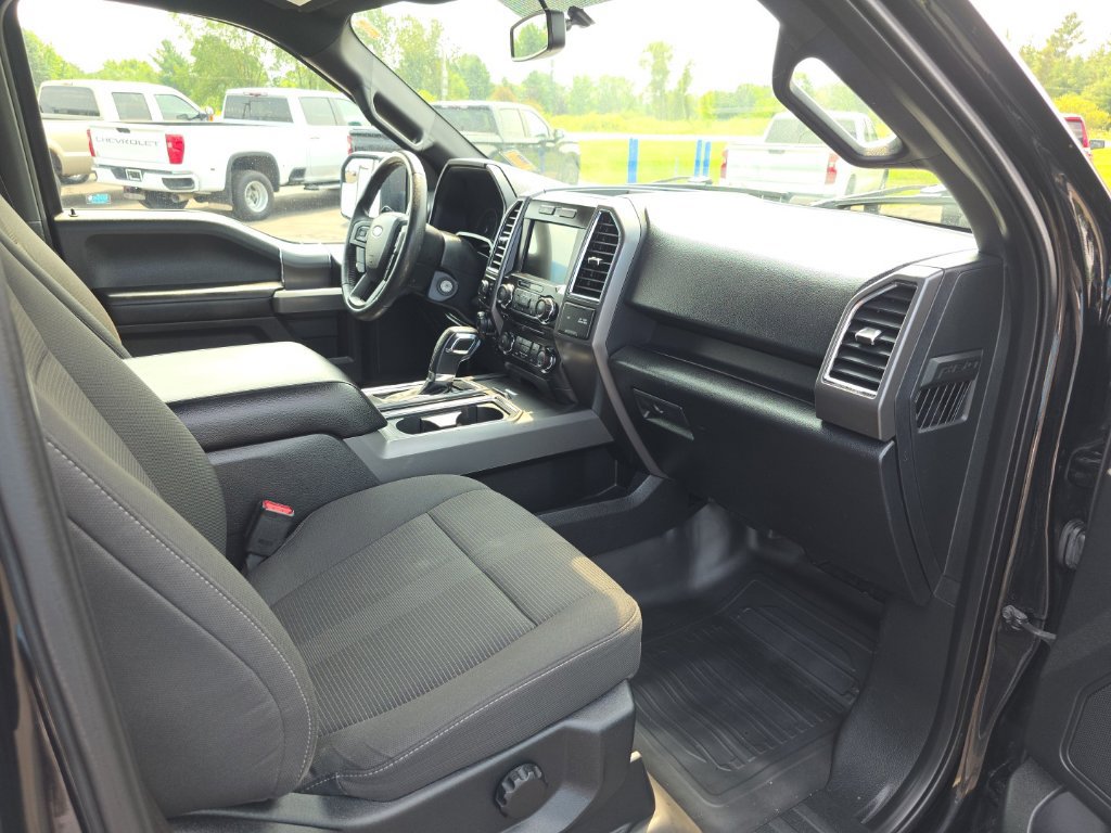 Used 2016 Ford F150 XLT w/ Equipment Group 301A Mid AWD/4WD image 26