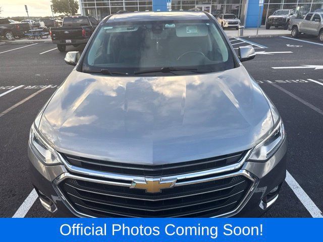 Used 2020 Chevrolet Traverse LT FWD image 2