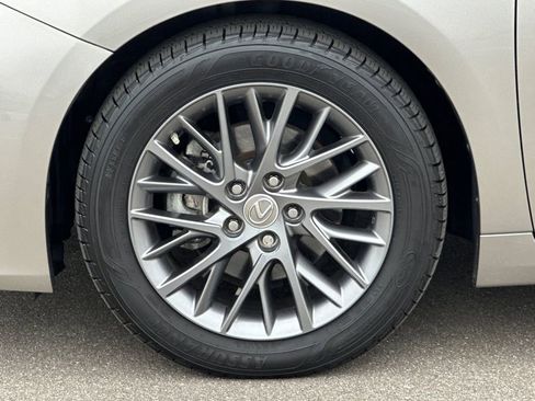 Used 2018 Lexus ES 350 w/ Navigation System Package FWD image 25