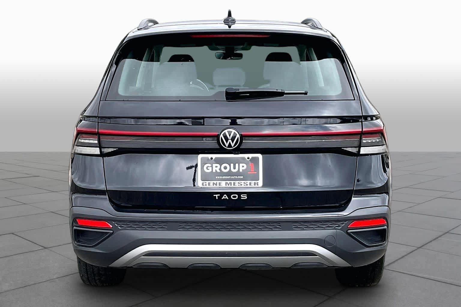Used 2025 Volkswagen Taos S FWD image 5