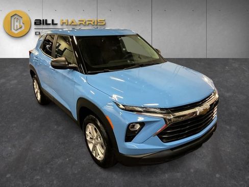 Used 2024 Chevrolet TrailBlazer LS w/ LS Convenience Package AWD/4WD image 18