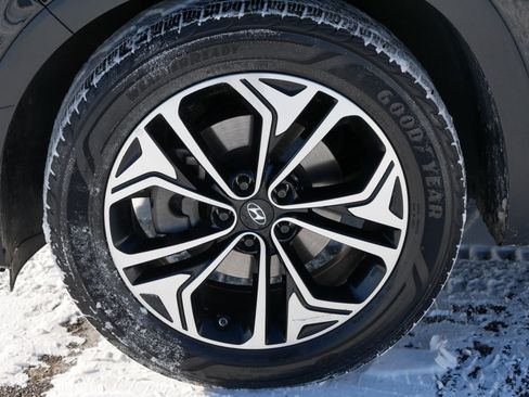Used 2019 Hyundai Santa Fe AWD image 15