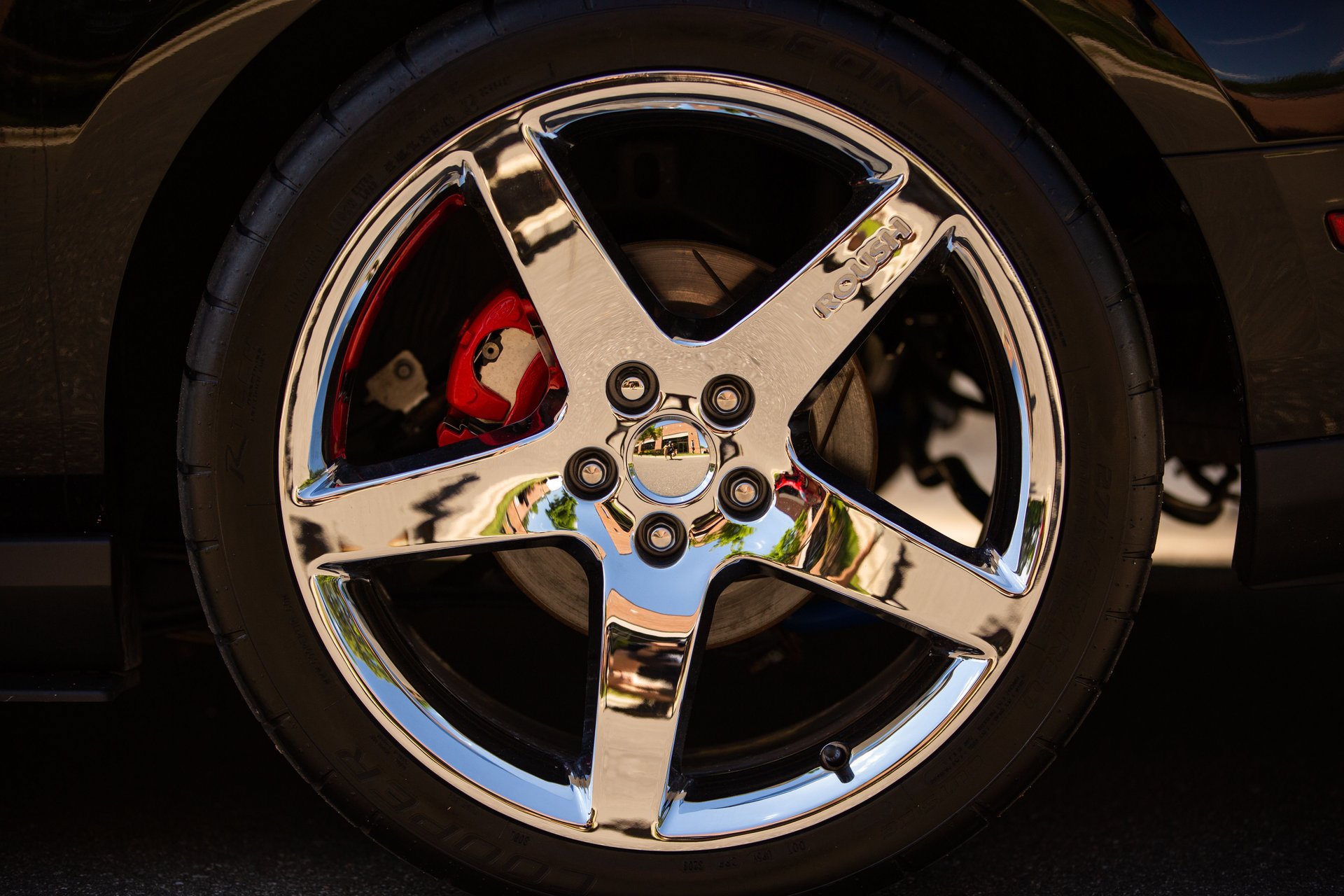 Used 2010 Ford Mustang GT RWD image 30