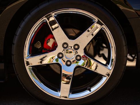Used 2010 Ford Mustang GT RWD image 30