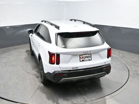 Used 2023 Kia Sorento S image 39