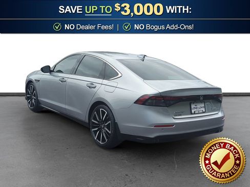 Used 2024 Honda Accord Touring image 4