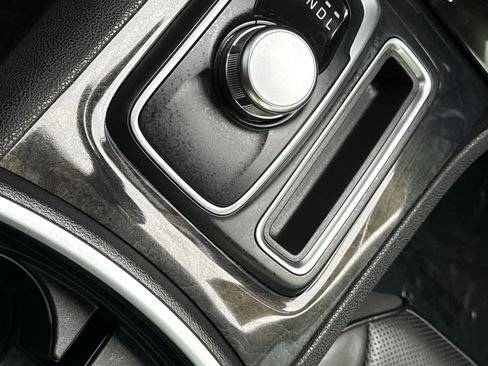 Used 2023 Chrysler 300 Touring L w/ Popular Equipment Group image 20