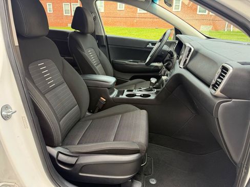 Used 2017 Kia Sportage LX w/ LX Popular Package AWD/4WD image 21