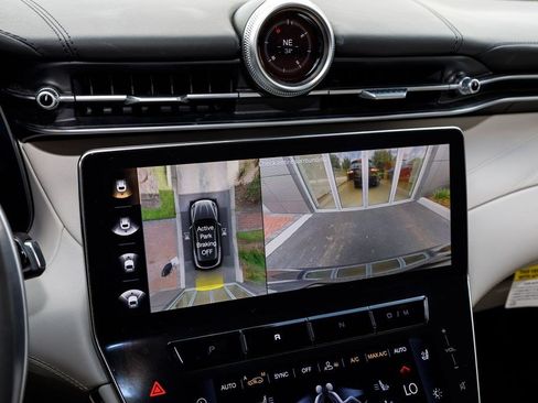 Certified 2023 Maserati Grecale Modena AWD/4WD image 23