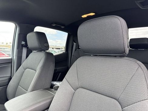 New 2026 GMC Canyon Elevation w/ LPO, Black Badging Package RWD image 21
