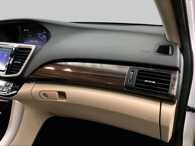 Used 2016 Honda Accord EX-L image 16