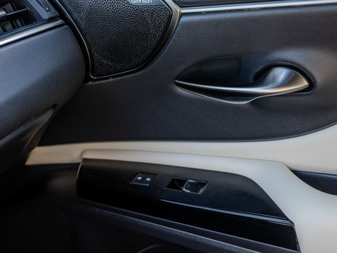 Used 2022 Lexus ES 350 F Sport image 23