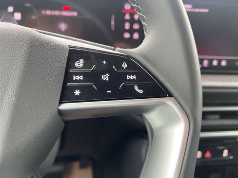 New 2025 Audi Q5 Premium Plus image 35