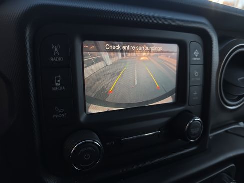 Used 2020 Jeep Wrangler Unlimited Sport S image 27