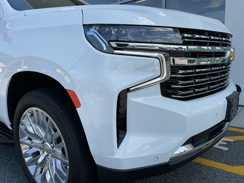 Used 2024 Chevrolet Tahoe Premier AWD/4WD image 24