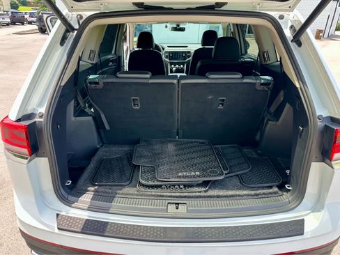 Used 2023 Volkswagen Atlas SE w/ Black Wheel Package AWD/4WD image 15