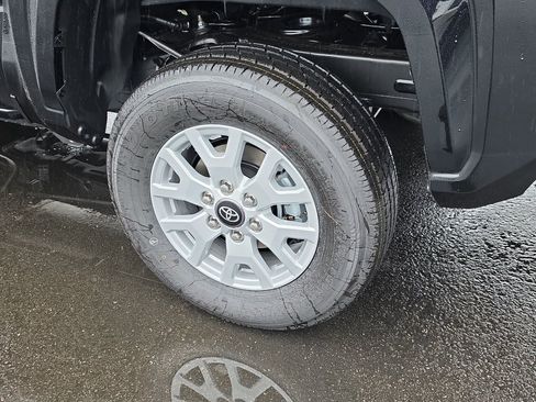 New 2026 Toyota Tacoma SR5 AWD/4WD image 10