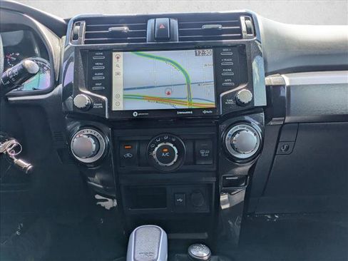 Used 2021 Toyota 4Runner TRD Off-Road AWD/4WD image 15