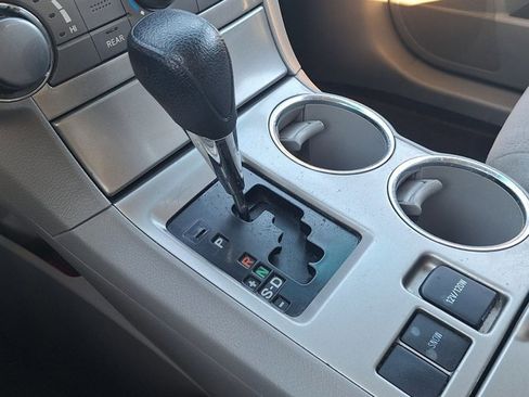 Used 2012 Toyota Highlander FWD image 13