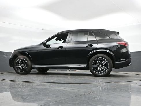 Used 2024 Mercedes-Benz GLC 300 4MATIC image 44