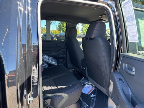 New 2026 Nissan Frontier PRO-4X w/ Pro-4x Convenience Package image 18