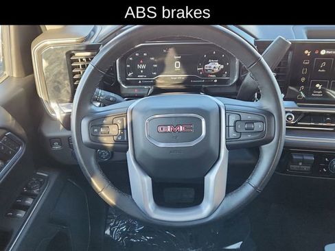 Used 2025 GMC Sierra 1500 SLT image 36