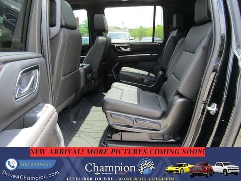 Used 2023 Chevrolet Suburban Z71 AWD/4WD image 9