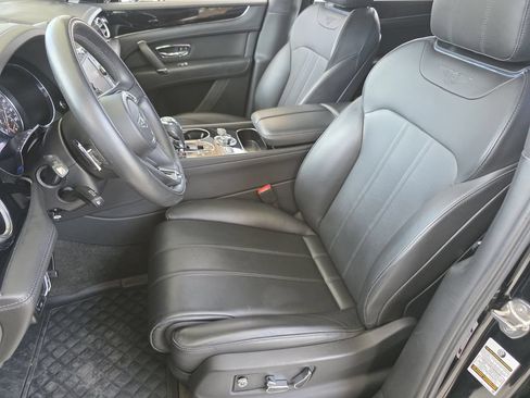 Used 2018 Bentley Bentayga AWD/4WD image 11