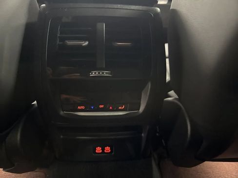 Used 2025 BMW X4 xDrive30i AWD/4WD image 22