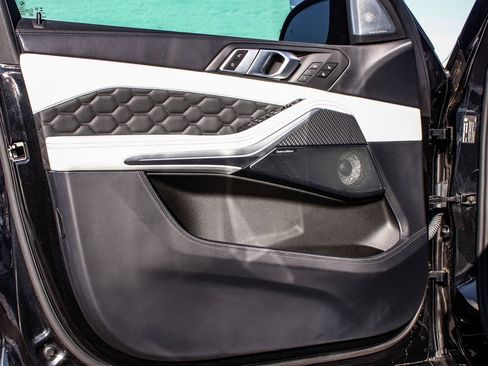 Used 2021 BMW X5 M w/ Competition Package image 8