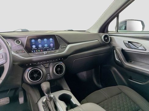Used 2022 Chevrolet Blazer LT image 25