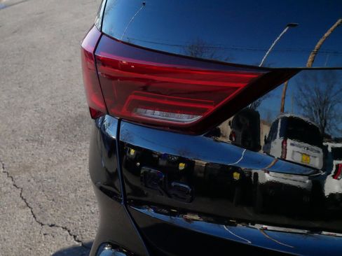 Used 2025 Audi Q3 2.0T Premium Plus w/ Premium Plus Package image 17